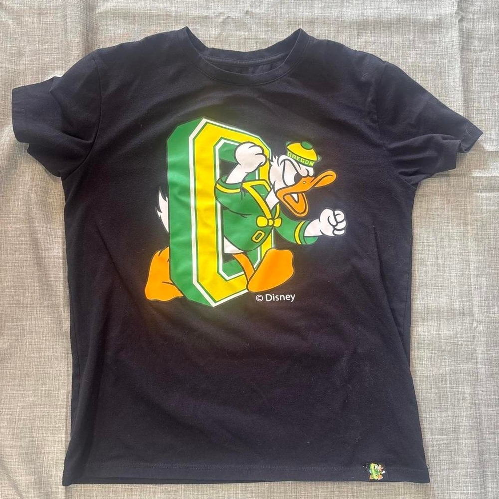 Youth large Oregon Ducks Disney Donald Duck black t-shirt